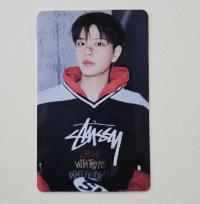 Stray Kids : Karma - Barnes & Noble Photocards
