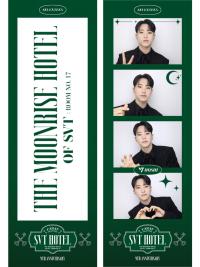 Seventeen - Moonrise Hotel Photo Strips