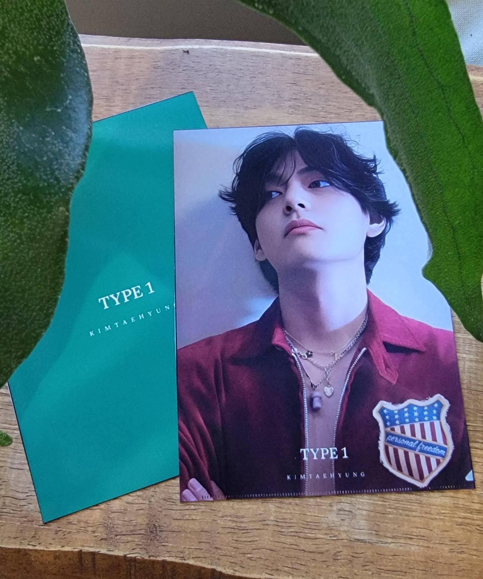 Taehyung - Type 1 :  UMS POB Postcard