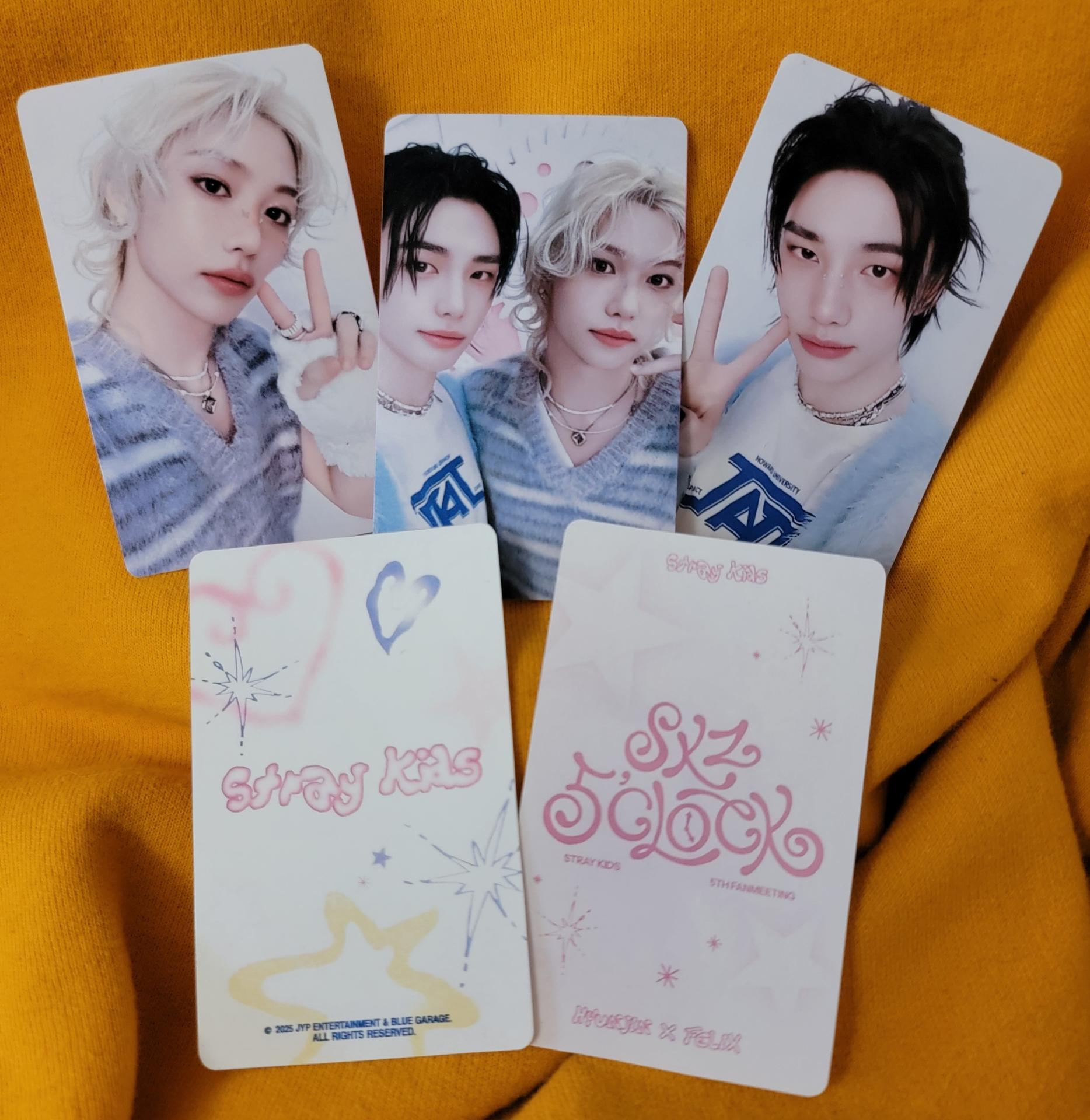 Stray Kids - 5 o'clock Fan meeting Day 1 Fan Zone Photocards