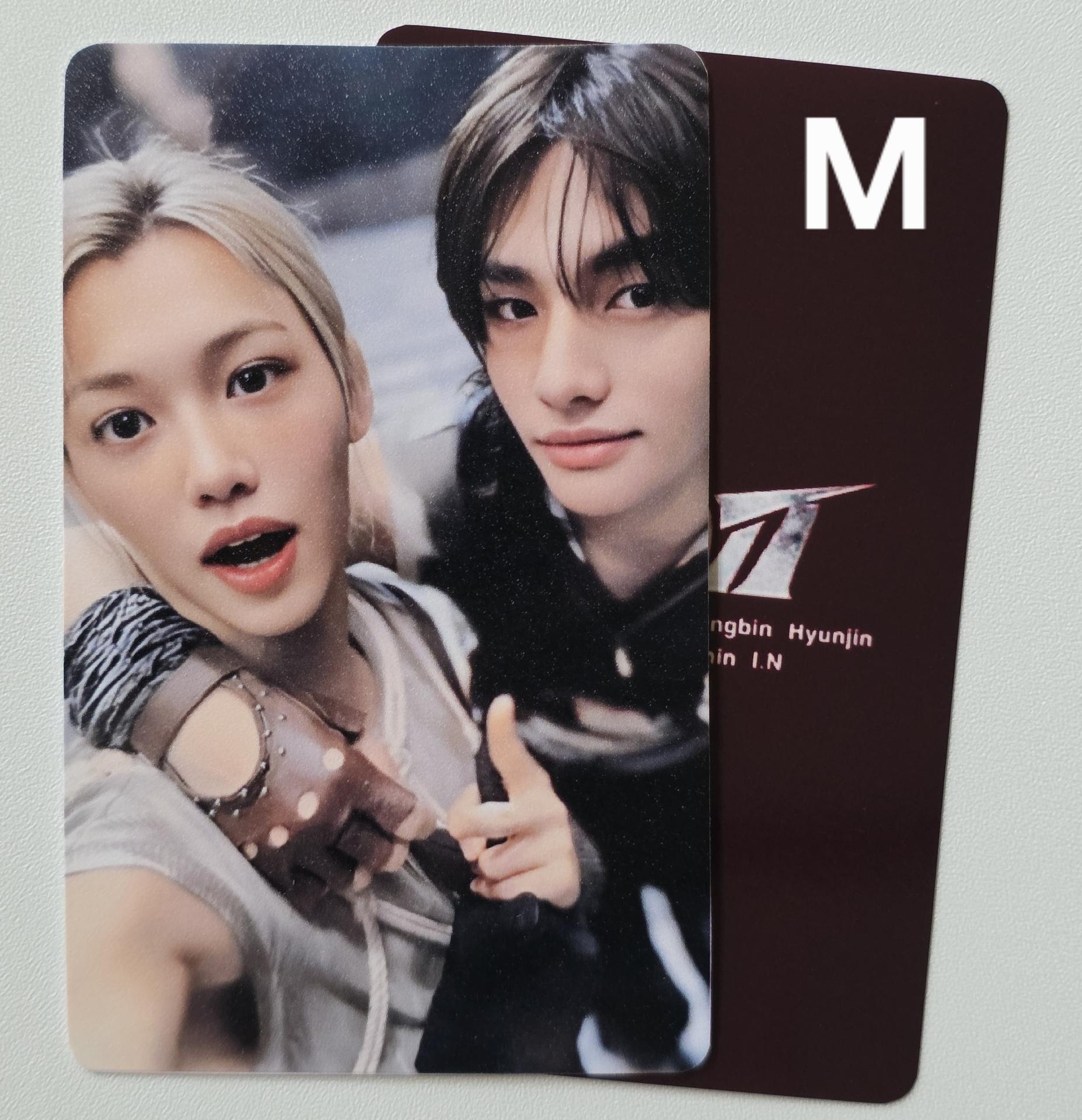 Stray Kids : Giant Japan POB Unit Photocards
