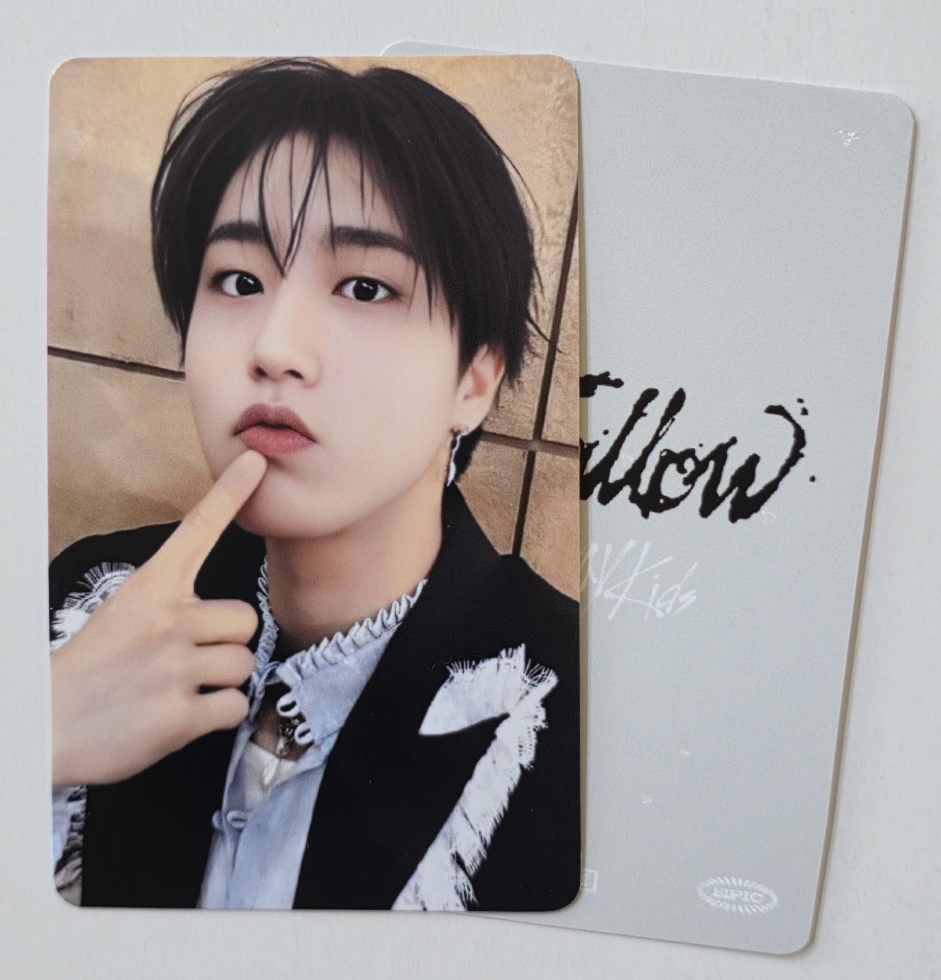STRAY KIDS : Hollow -Tower Records Photocards