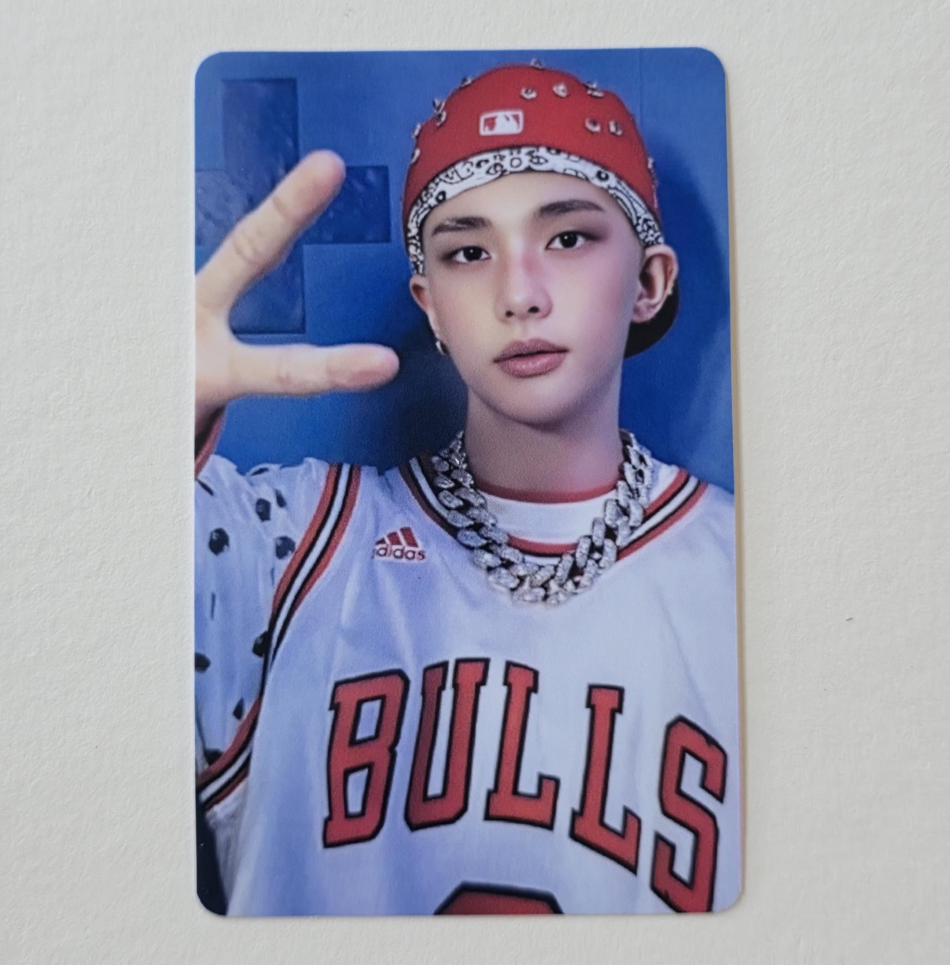 Stray Kids : Karma - Barnes & Noble Photocards