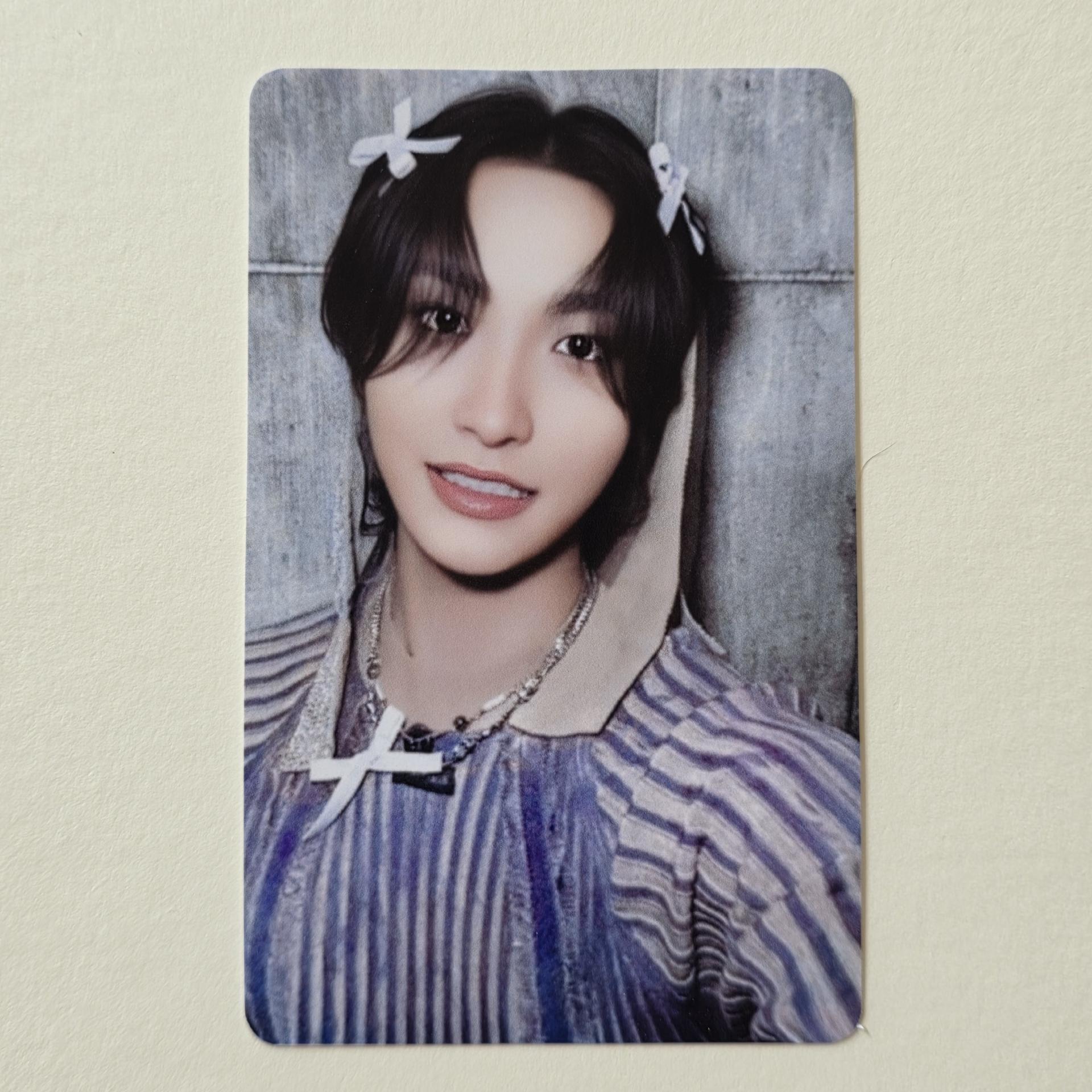 Ateez - Golden Hour PT1 Hello82 Bow POB Photocards