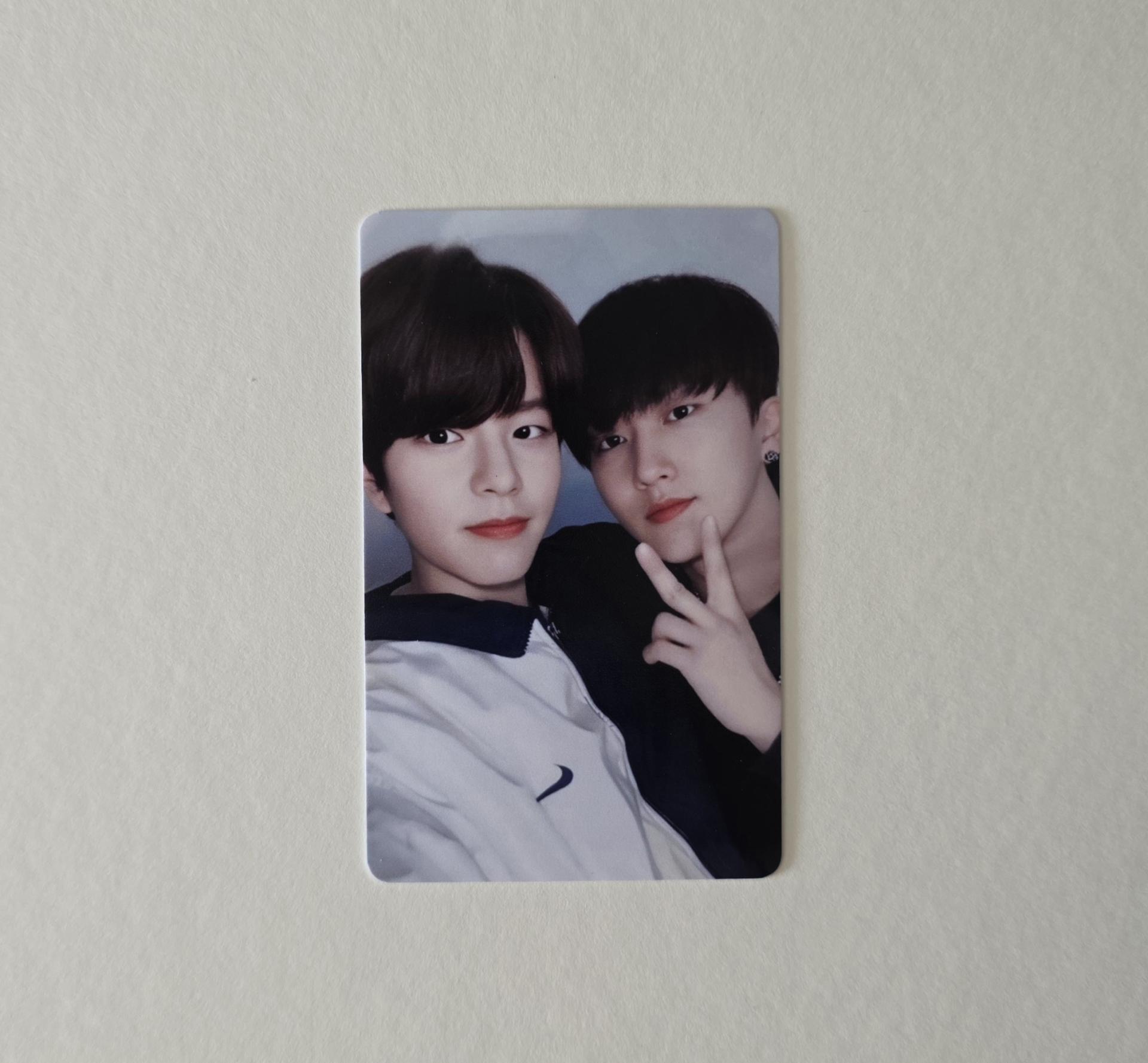 Stray Kids : Double Knot Broadcast Unit Photocards 