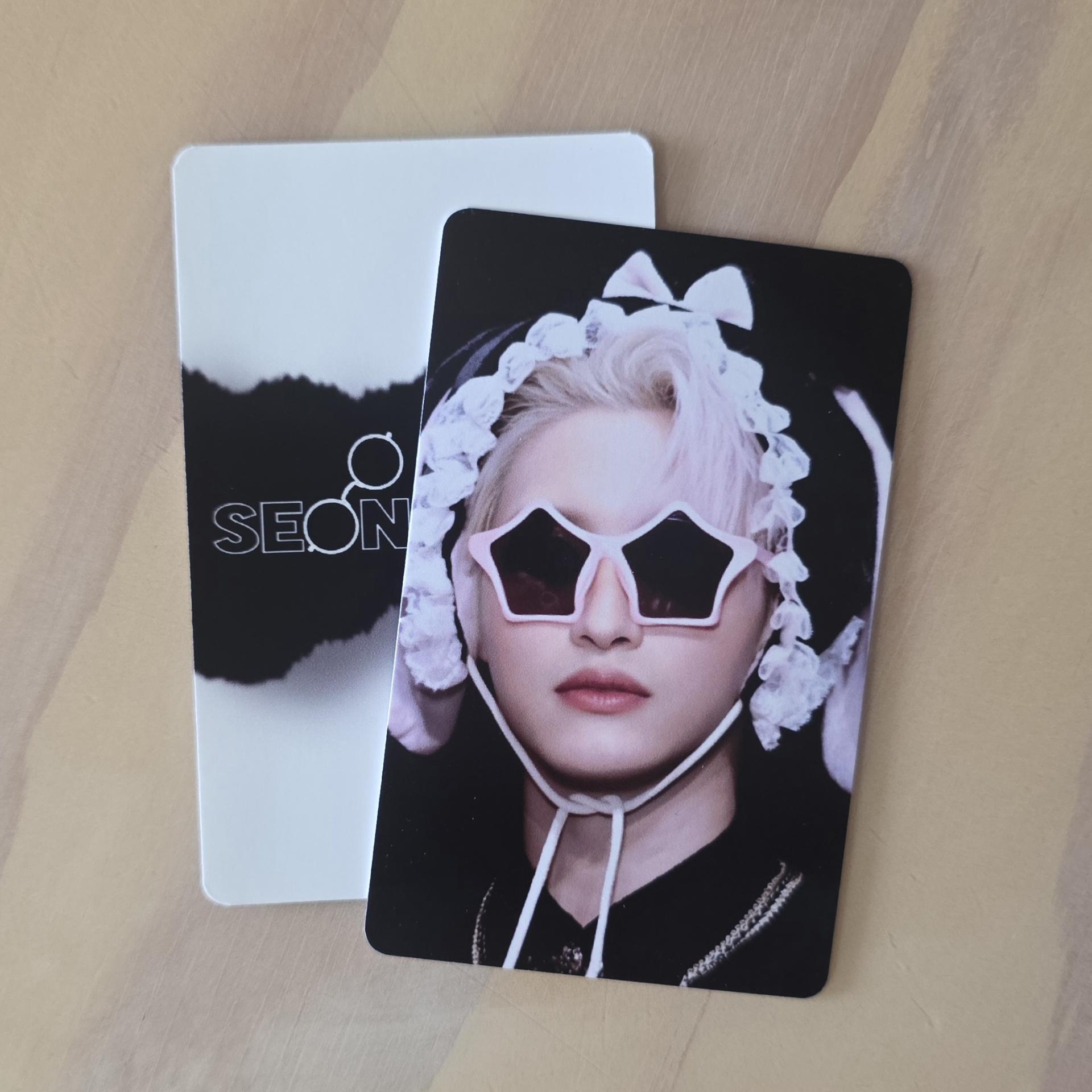 Ateez : Seonghwa in Glasses Photocards