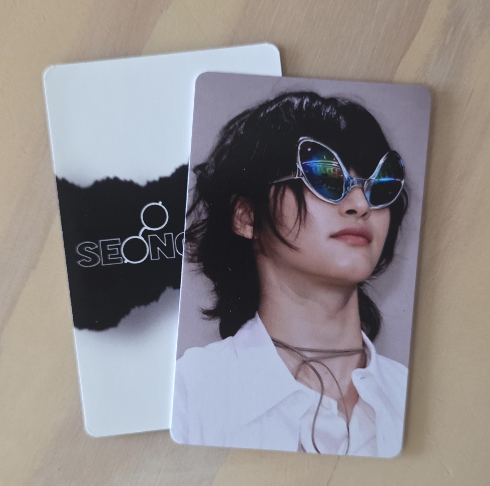 Ateez : Seonghwa in Glasses Photocards
