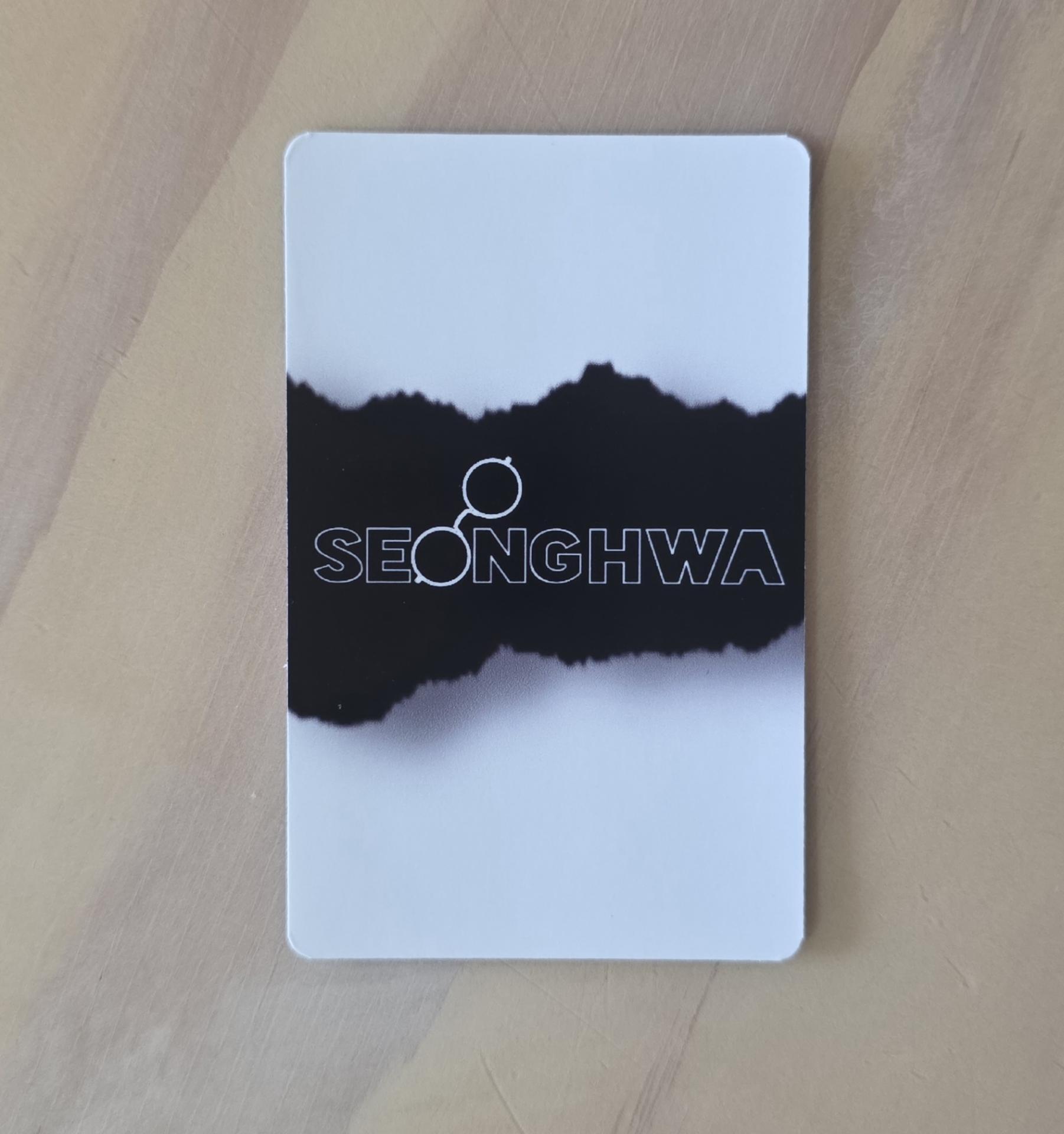 Ateez : Seonghwa in Glasses Photocards