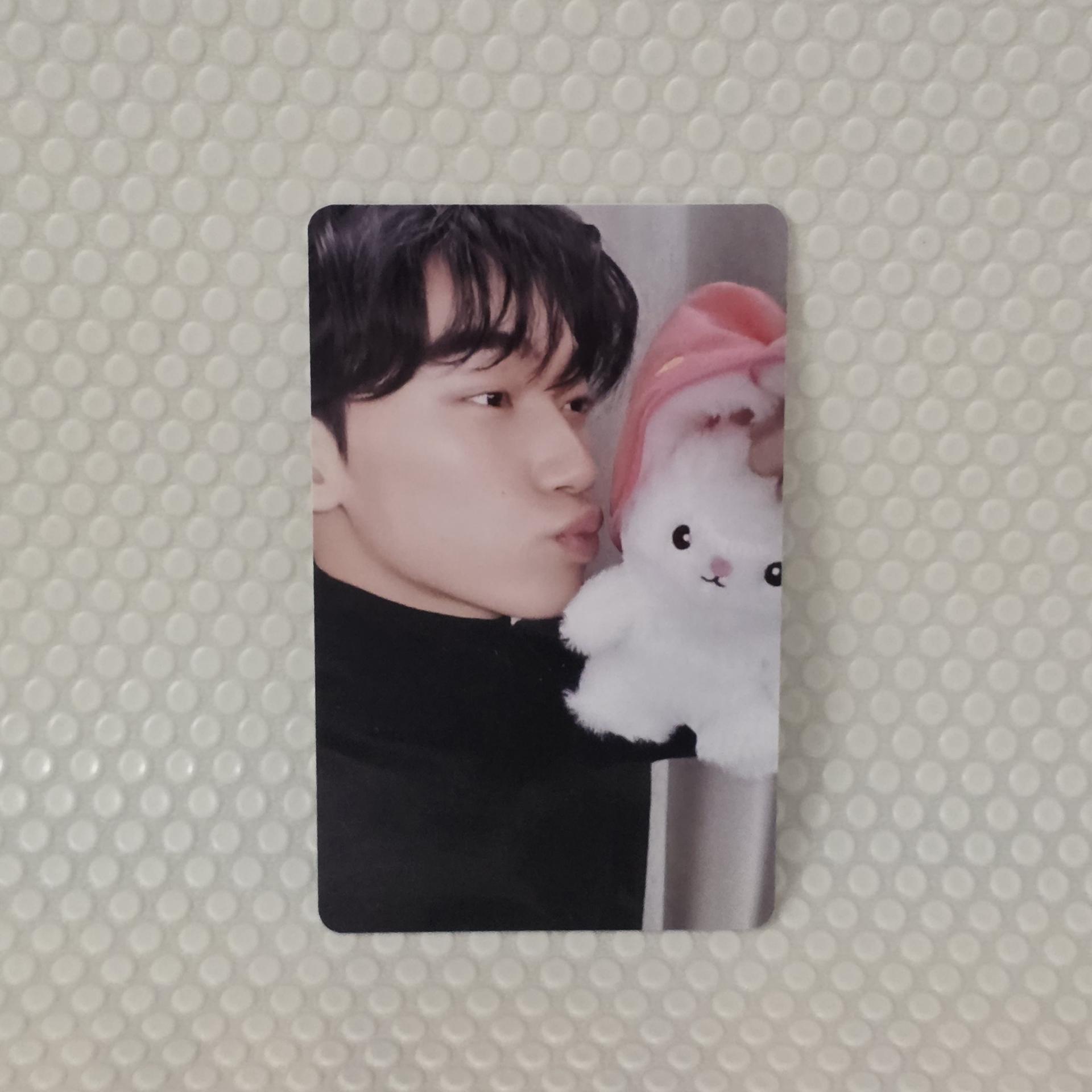 ATEEZ : Golden Hour 4 Poca Album Strawberry Bunny POB Photocards