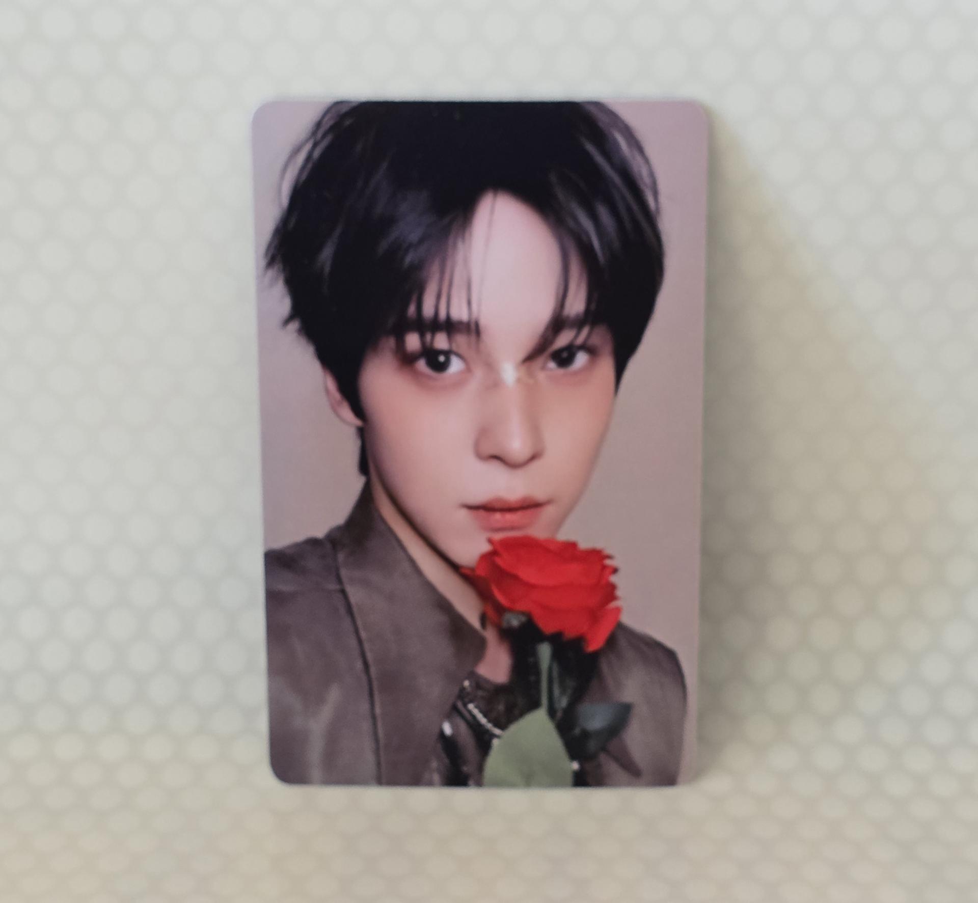 ATEEZ : Golden Hour 5  Apple Music Digipack War of Roses Photocards yunho