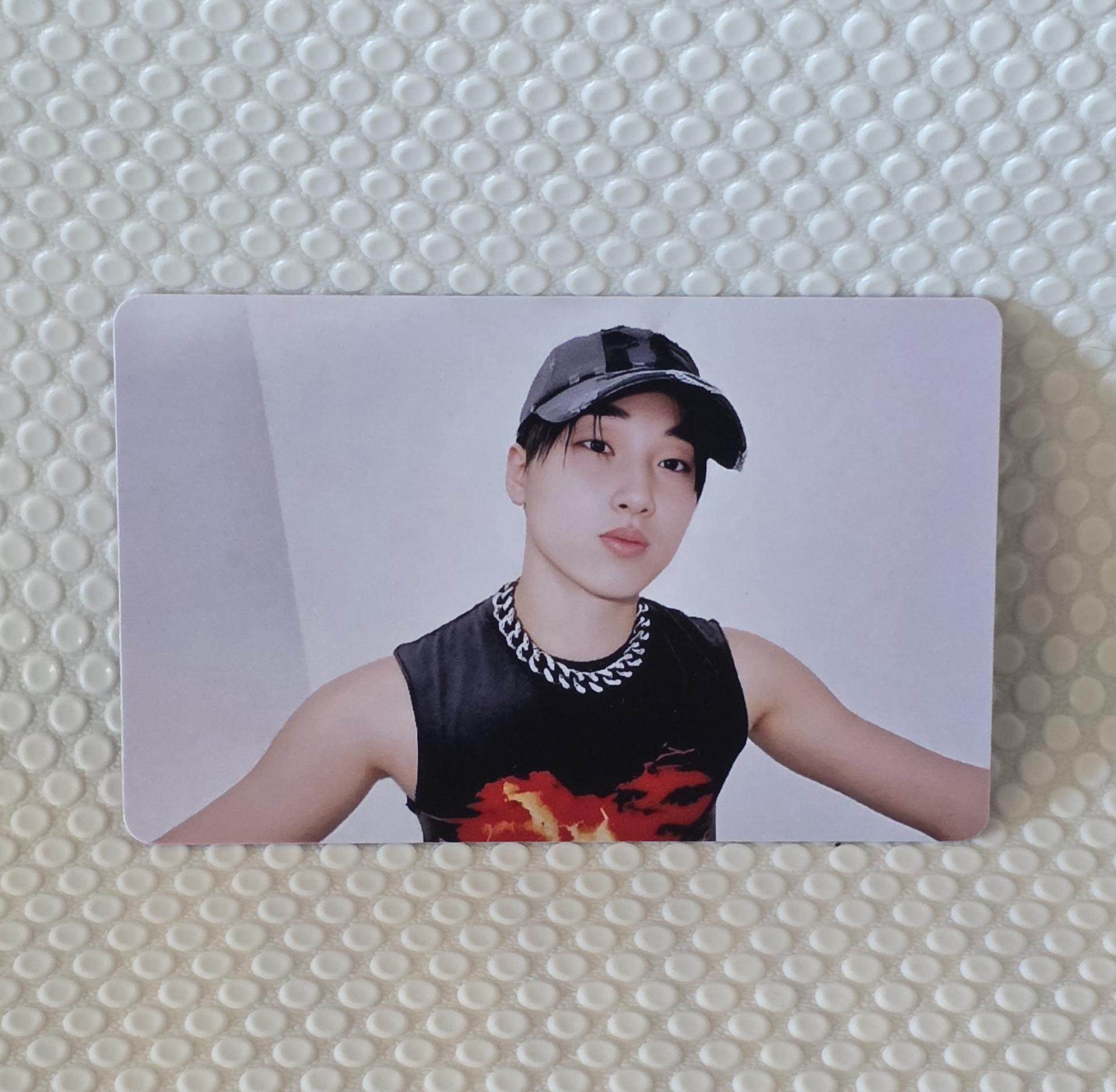 ATEEZ : Bad Limited Edition UMS Japan Lucky Draw Photocards