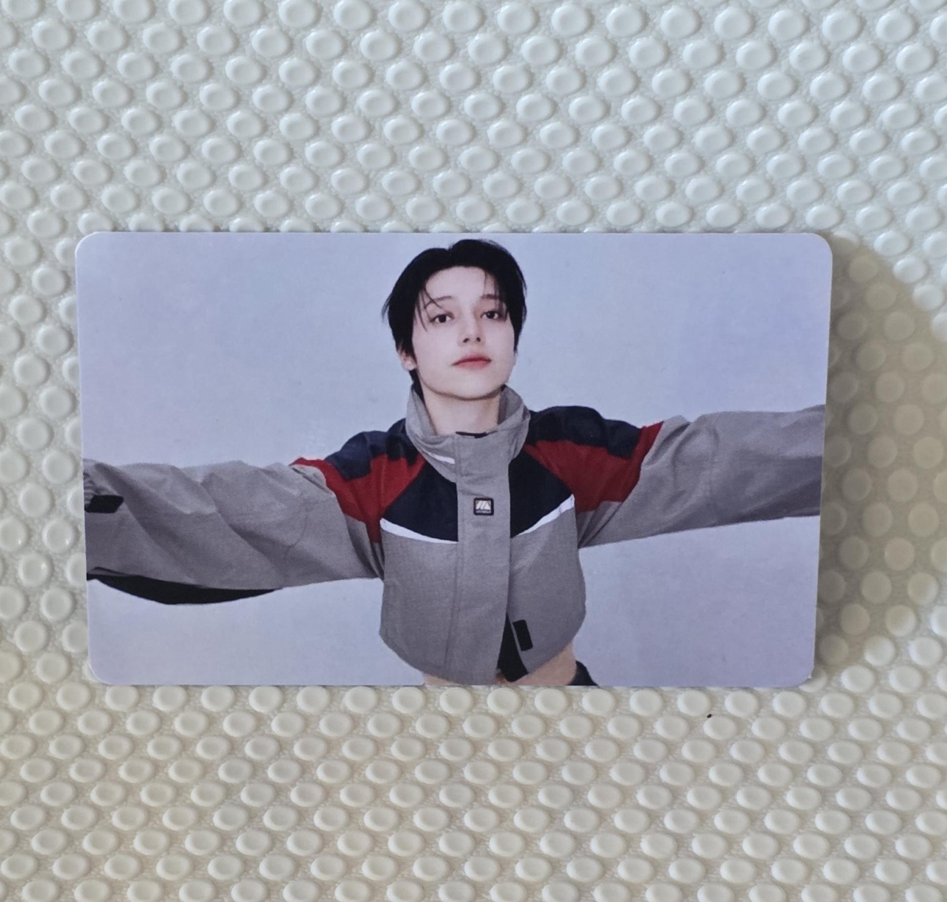 ATEEZ : Bad Limited Edition UMS Japan Lucky Draw Photocards