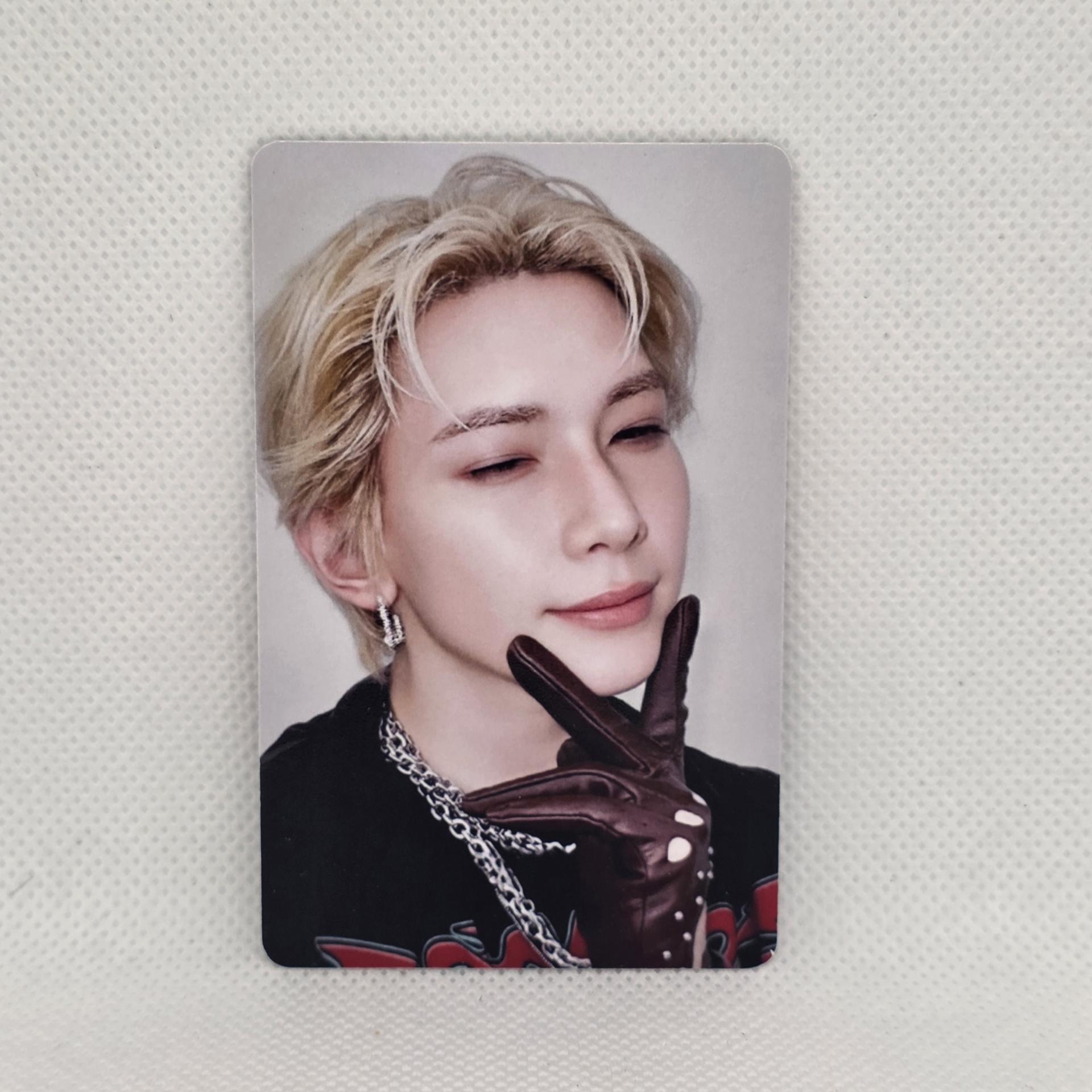 Ateez : BAD - Japan Fan Club Ver 1 Photocards Yeosang