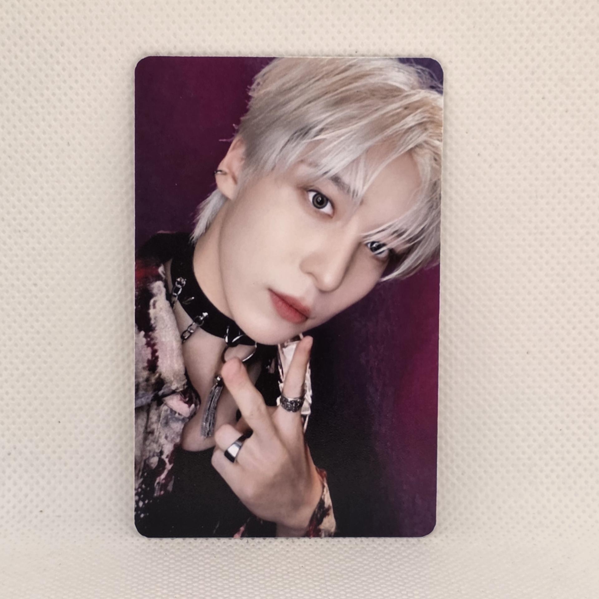 Ateez : Fanplay Metal Pin Set Photocards Yunho