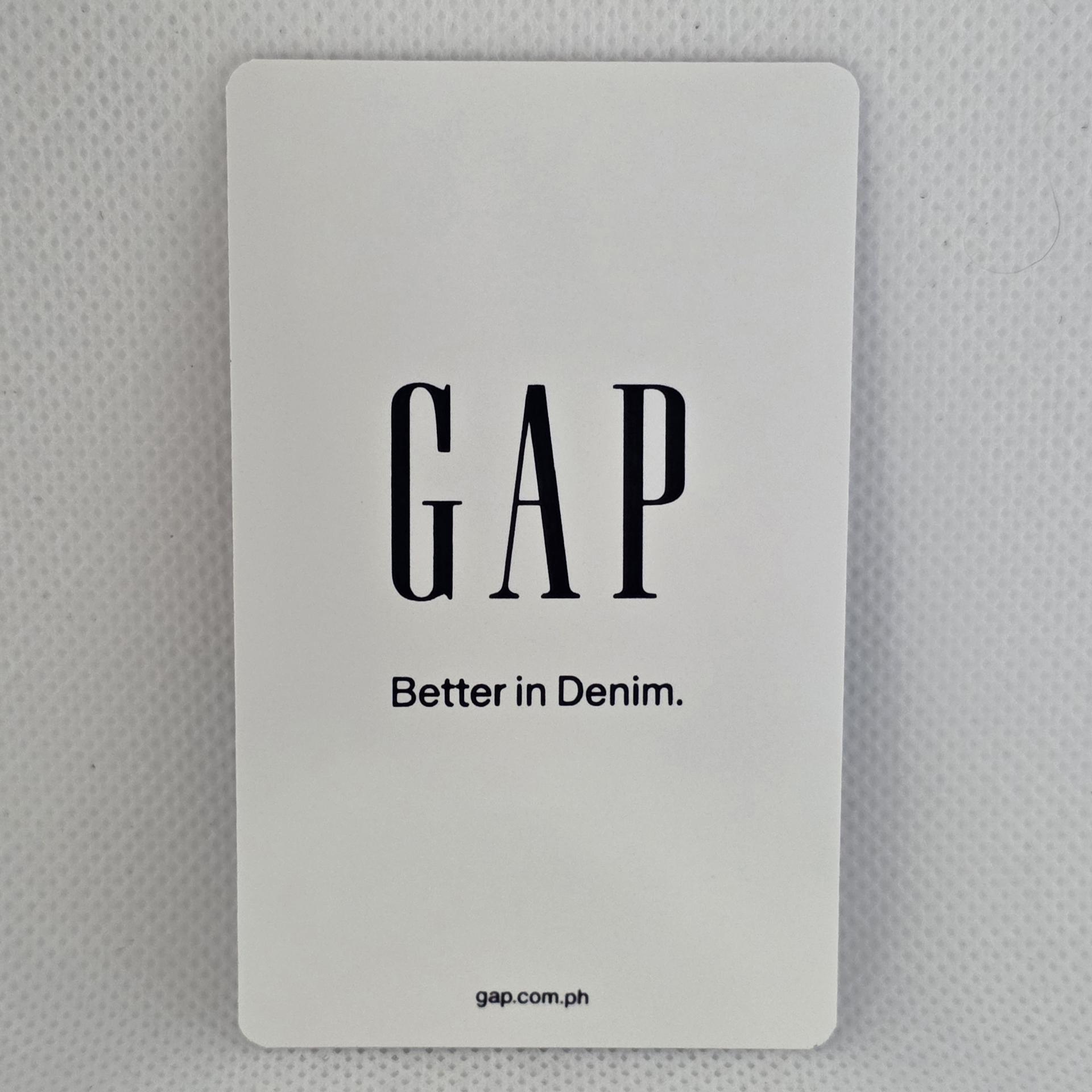Katseye : Gap Philippines - Manon denim purchase Photocards