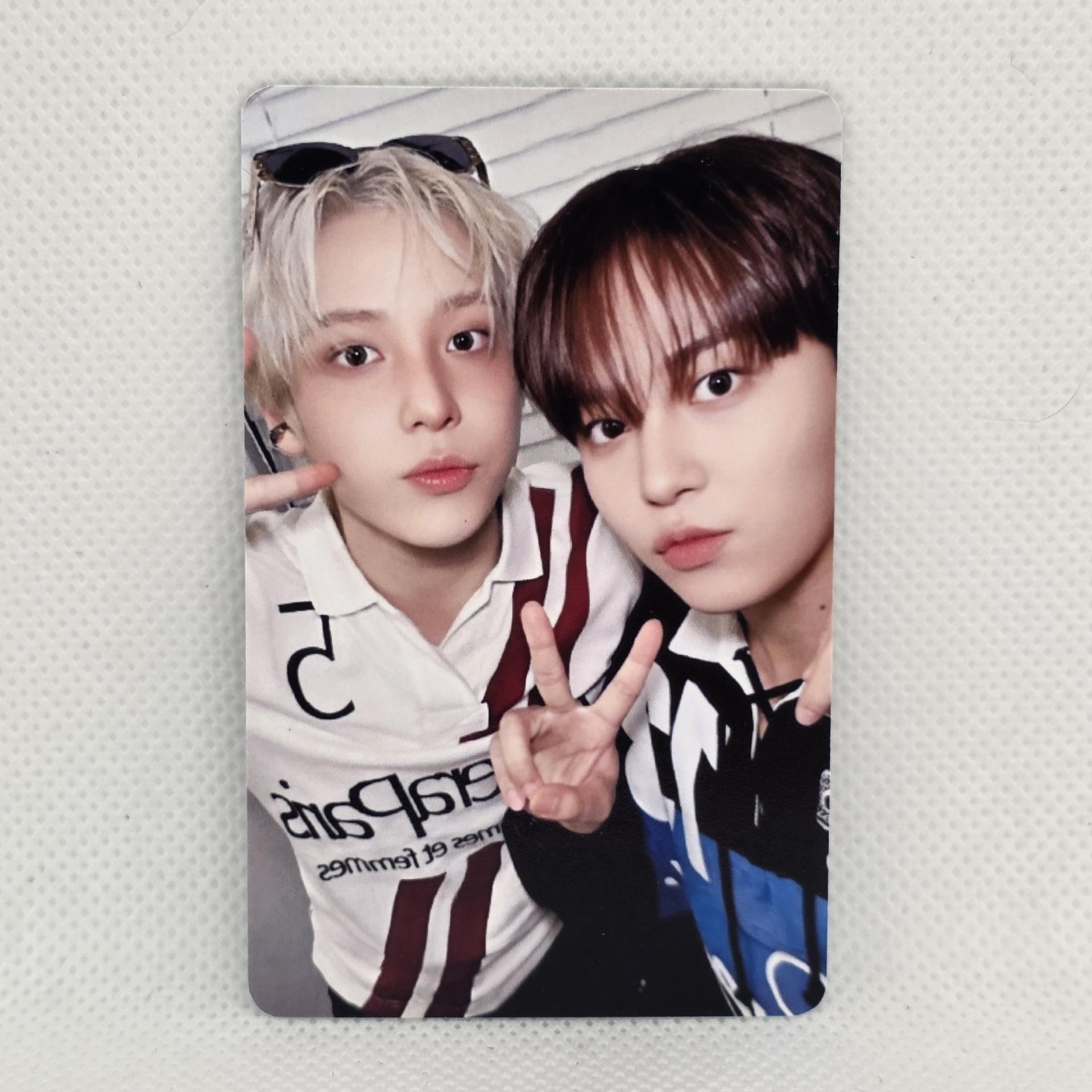 ATEEZ : Golden Hour 5 Streaming Event Winner Photocards Yunho and Jongho