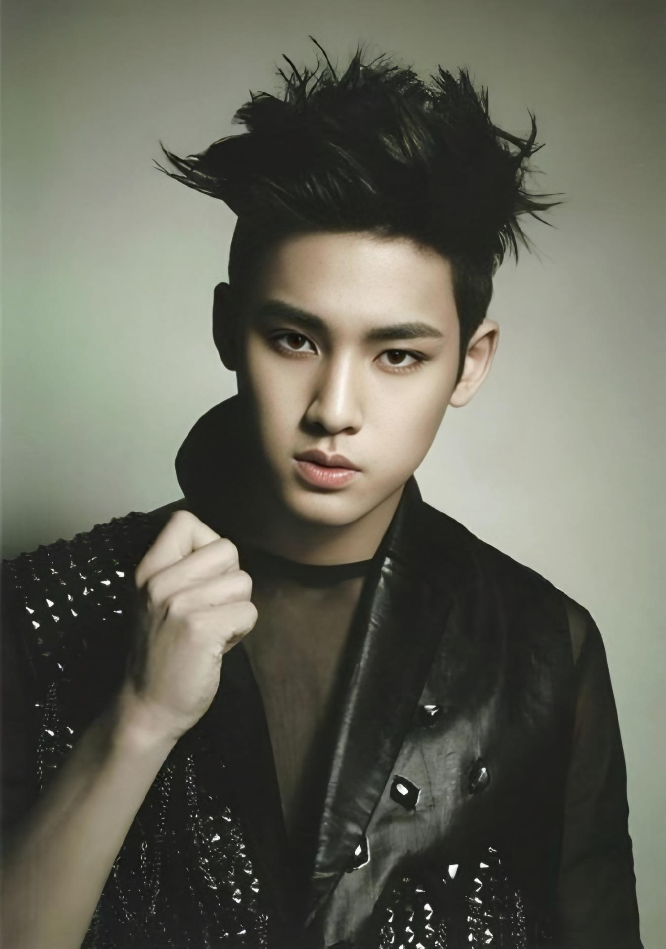 17 : First Mini Album Postcards - Dark Version 
