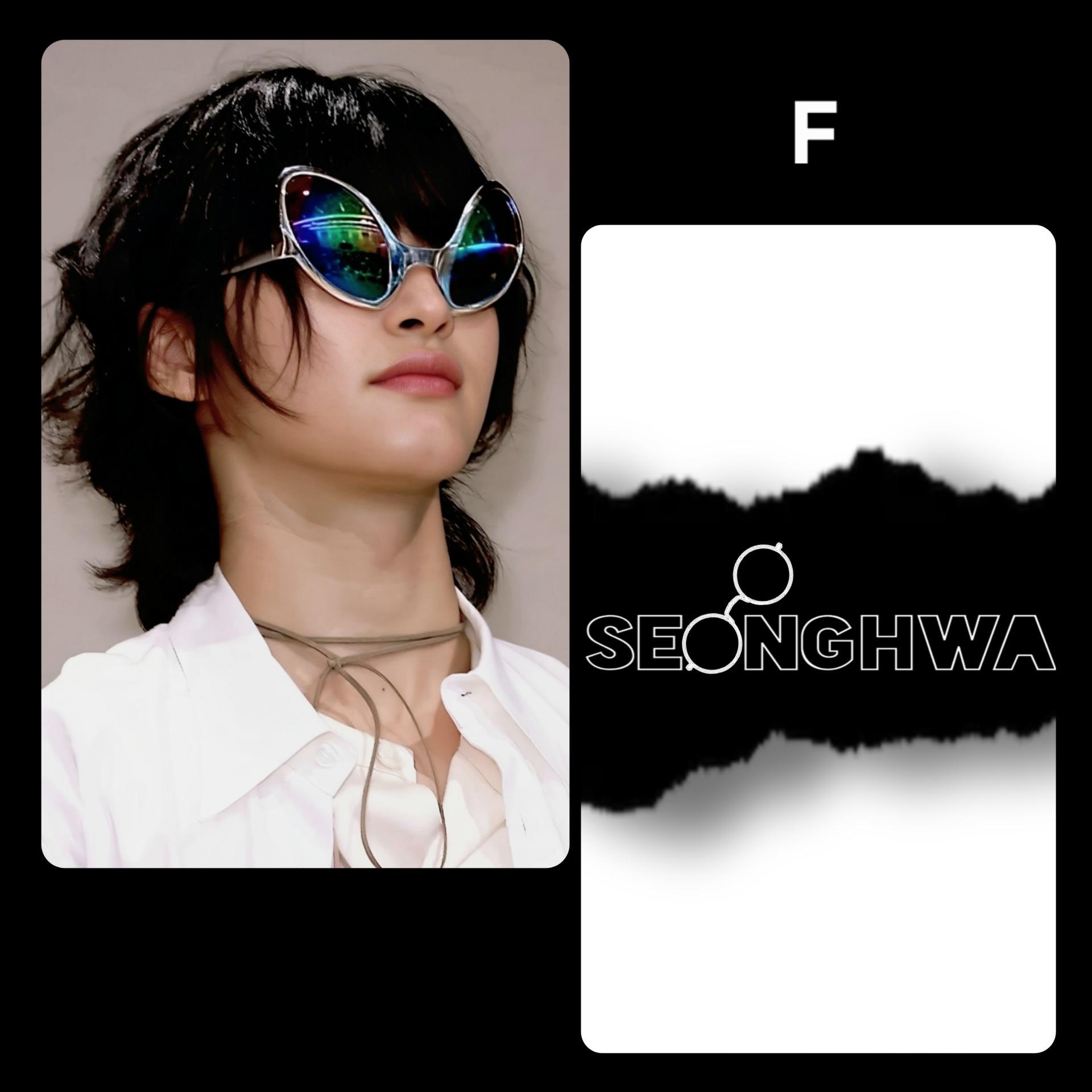 Ateez : Seonghwa in Glasses Photocards