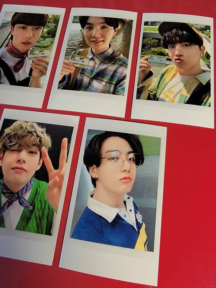 BTS - Seasons Greetings 2021 Polaroids | Stay DeLulu!