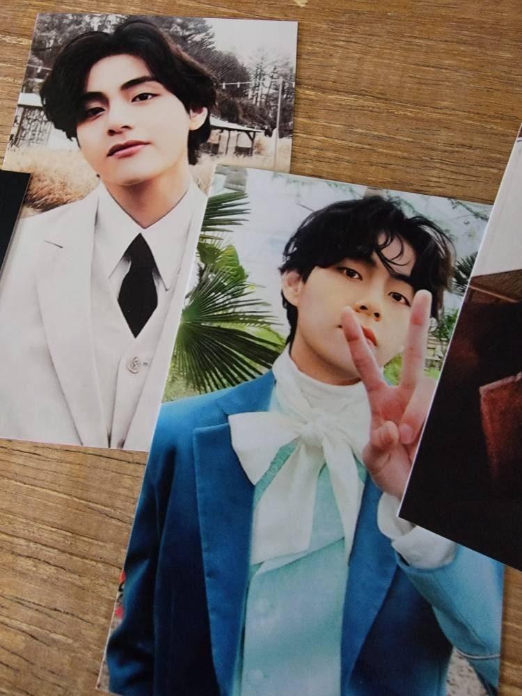 V - Veautiful Days. Me, Myself & I 4 card pc set