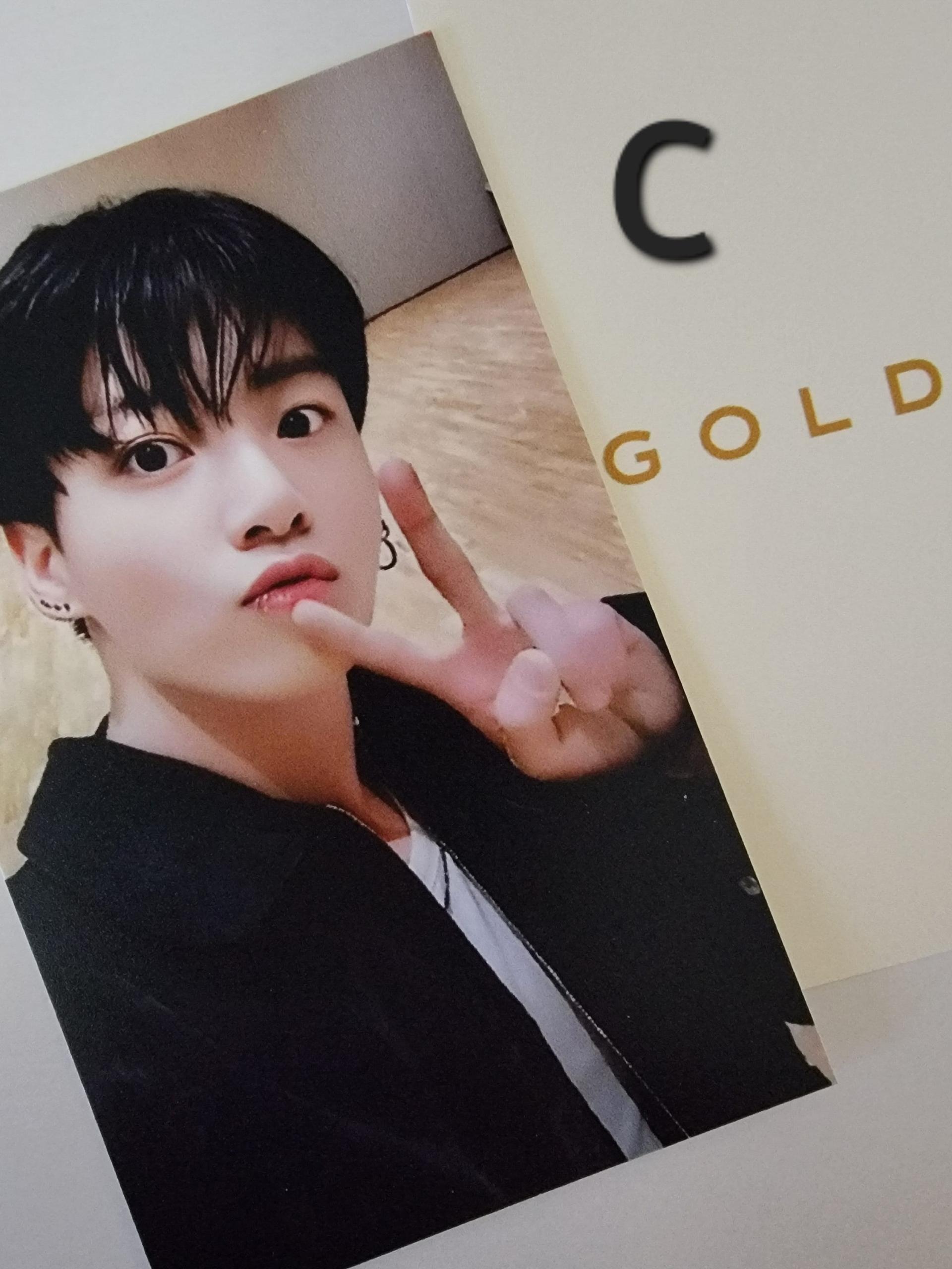 Jungkook - Golden : YZY Photo Cards