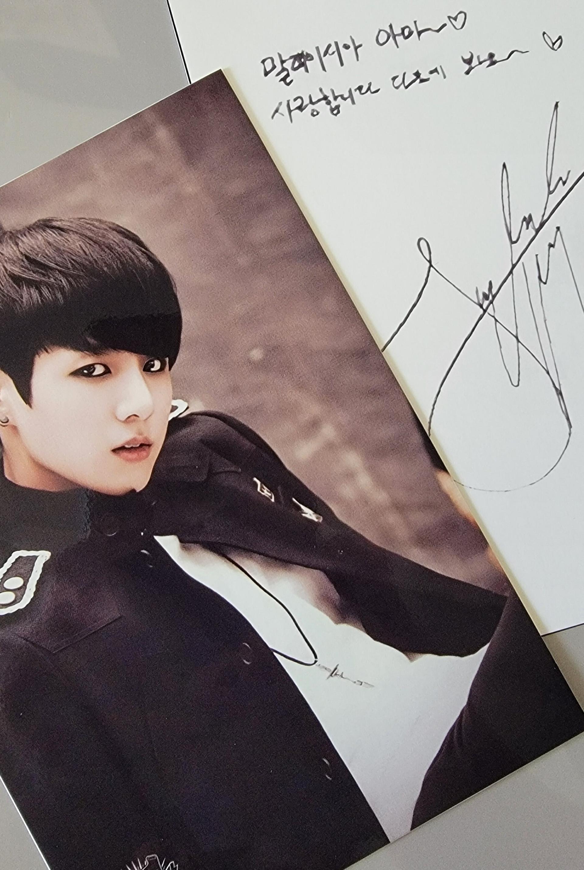 BTS - Red Bullet Hello Session Postcards