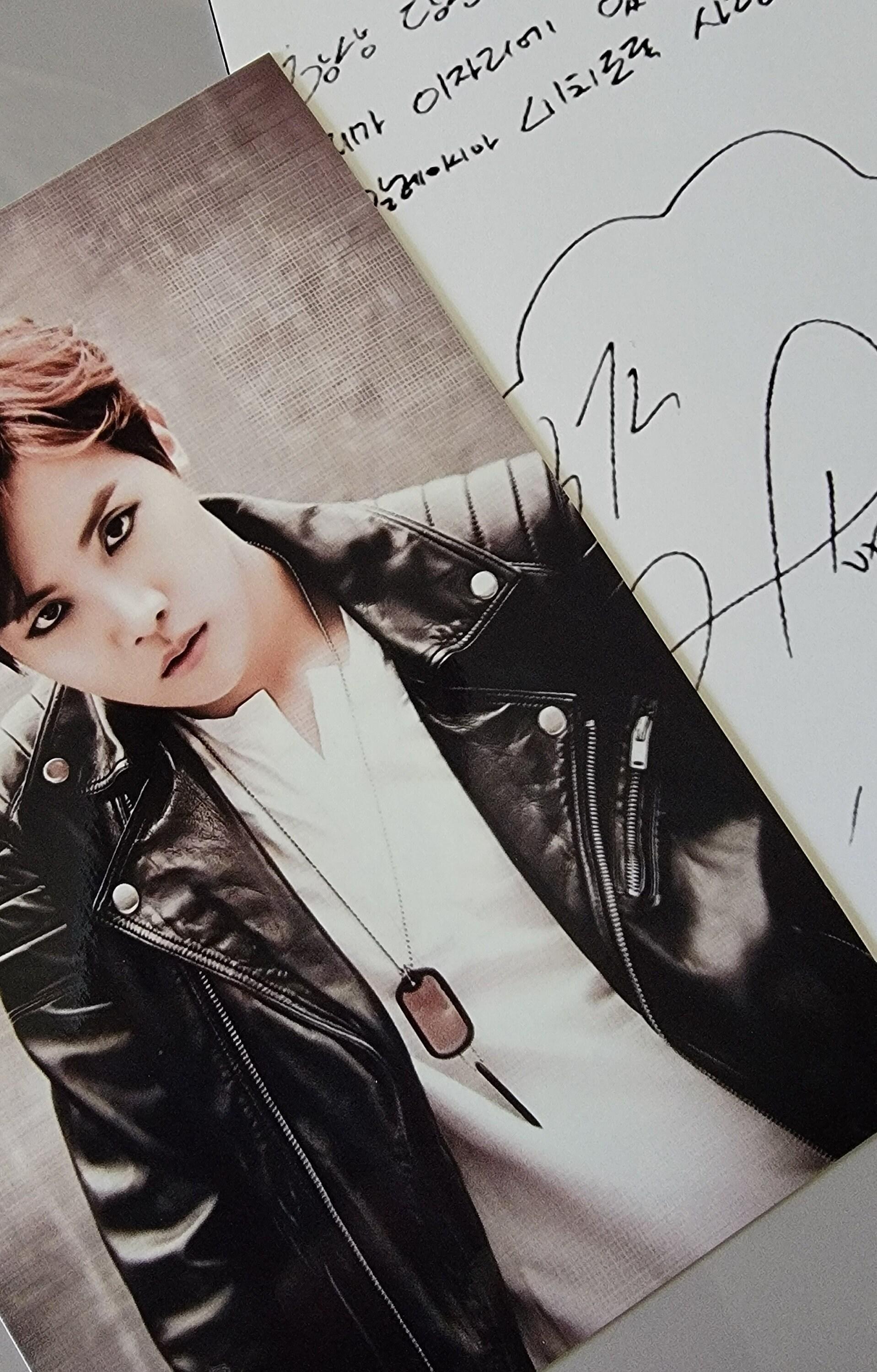 BTS - Red Bullet Hello Session Postcards