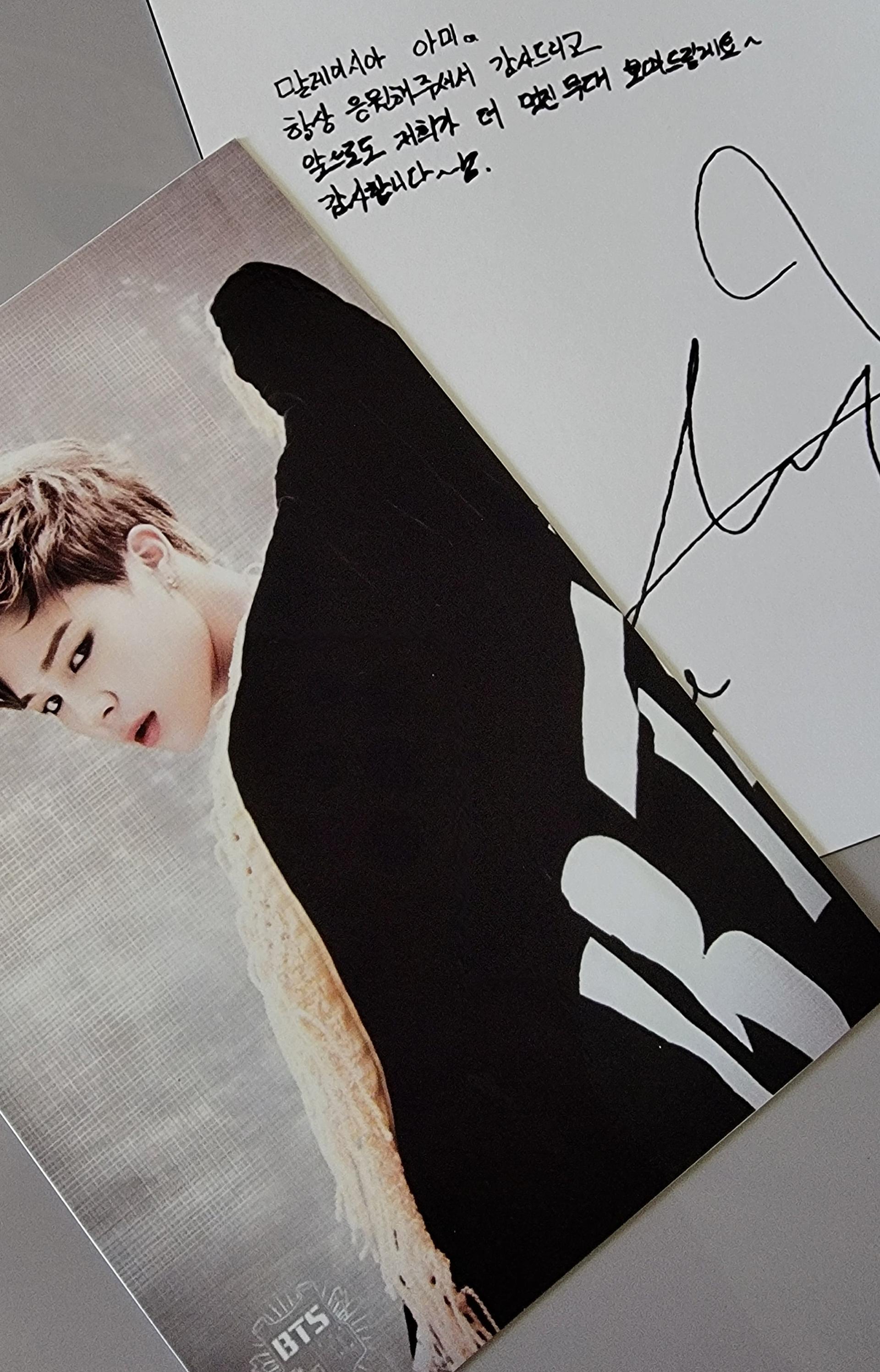 BTS - Red Bullet Hello Session Postcards