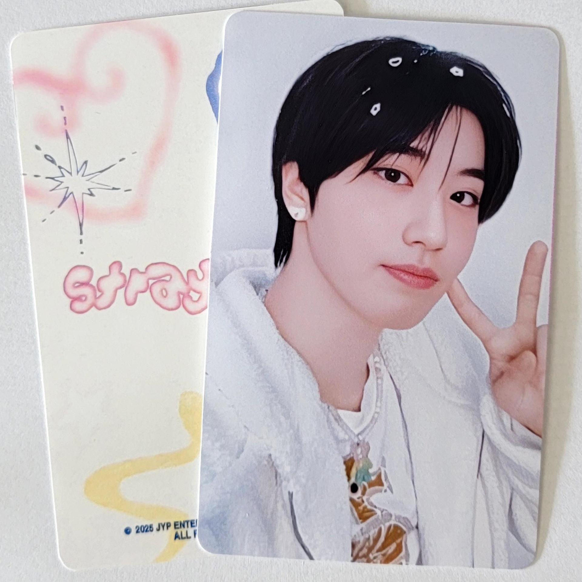 Stray Kids - 5th Fan Meeting - 5 O'clock offline benefits photocards
