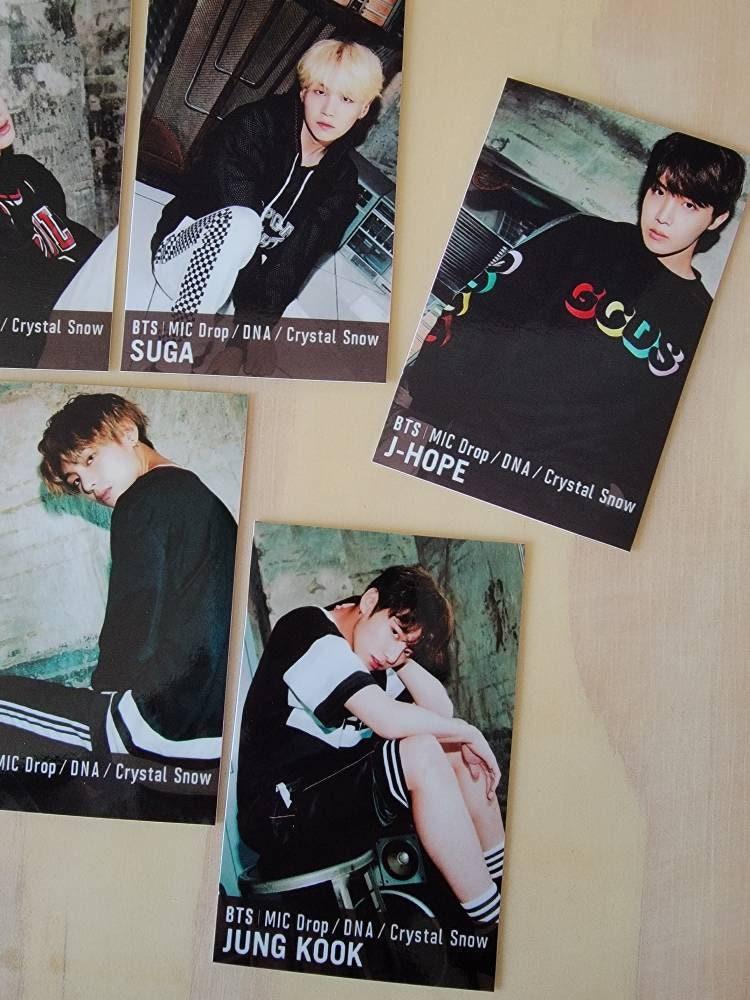 BTS - Mic Drop/DNA/Crystal Snow Photocards